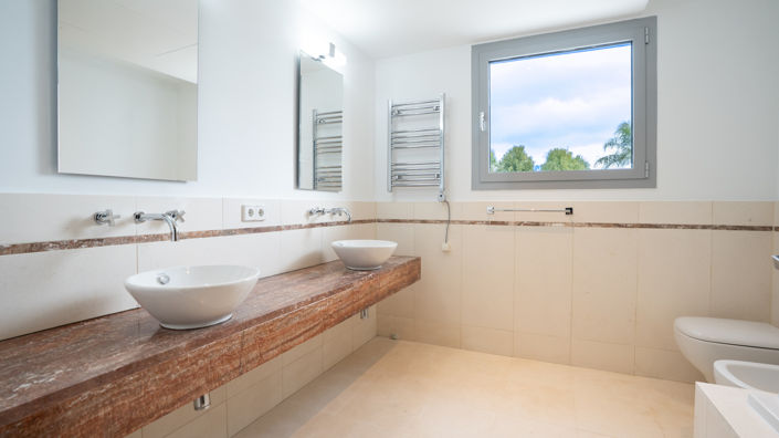 Image No.22-5 Bed Villa for sale