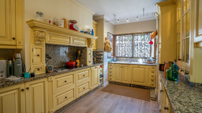 Image No.5-5 Bed Villa for sale