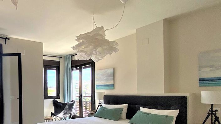 Image No.21-3 Bed Apartment for sale