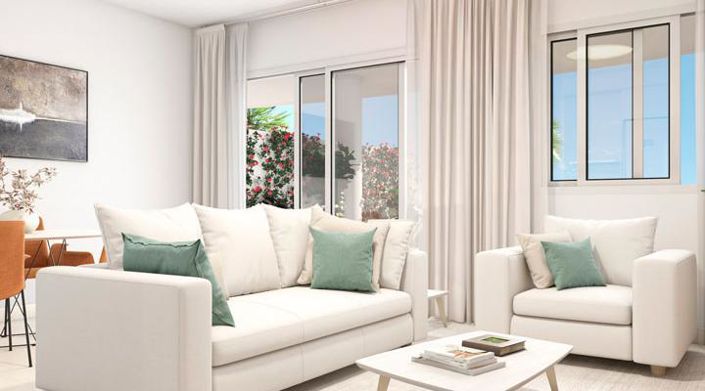 Image No.17-4 Bed Apartment for sale