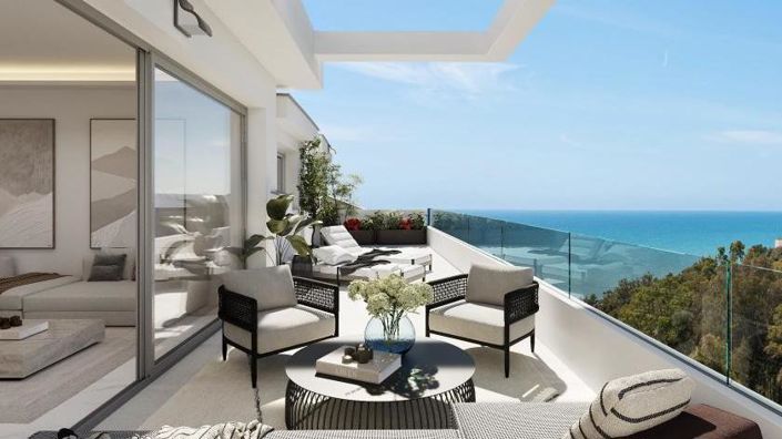 Image No.24-3 Bed Apartment for sale