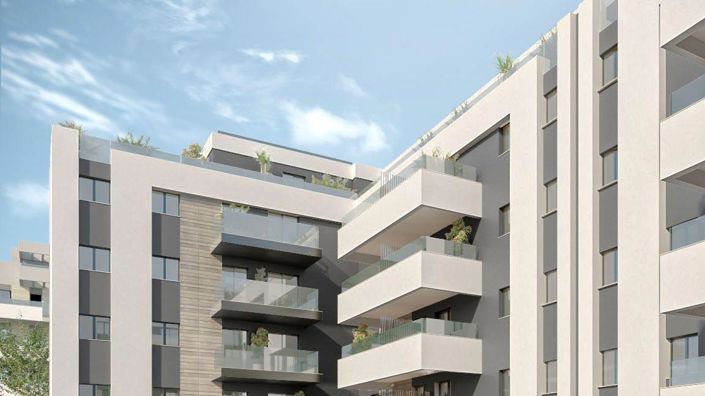 Image No.12-3 Bed Apartment for sale