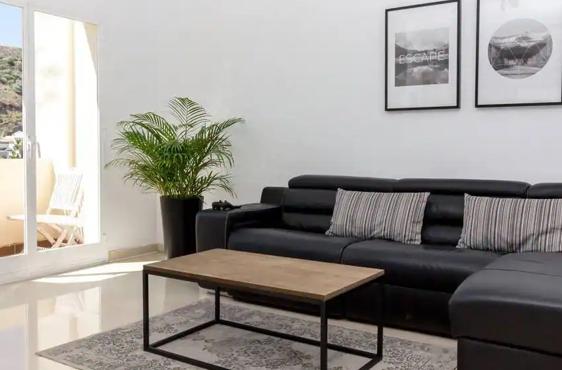 Image No.18-2 Bed Apartment for sale