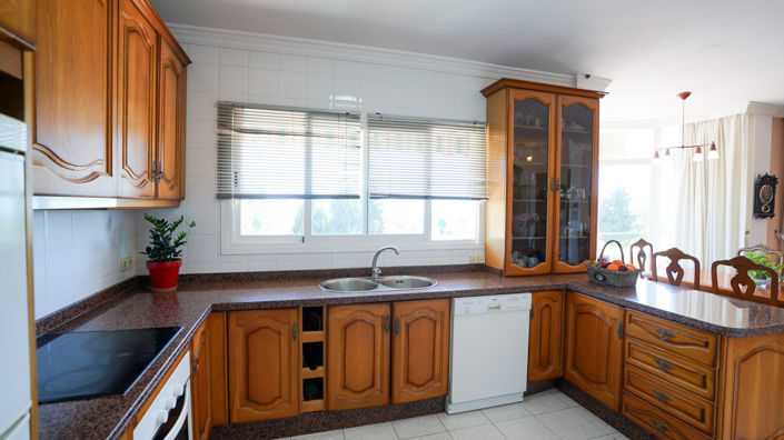 Image No.15-4 Bed Villa for sale