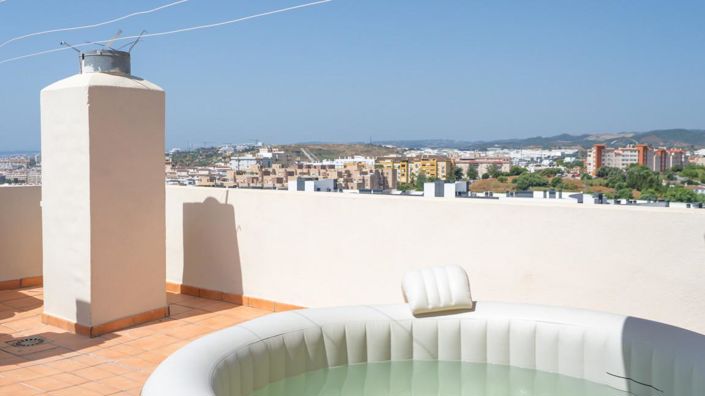 Image No.18-3 Bed Property for sale