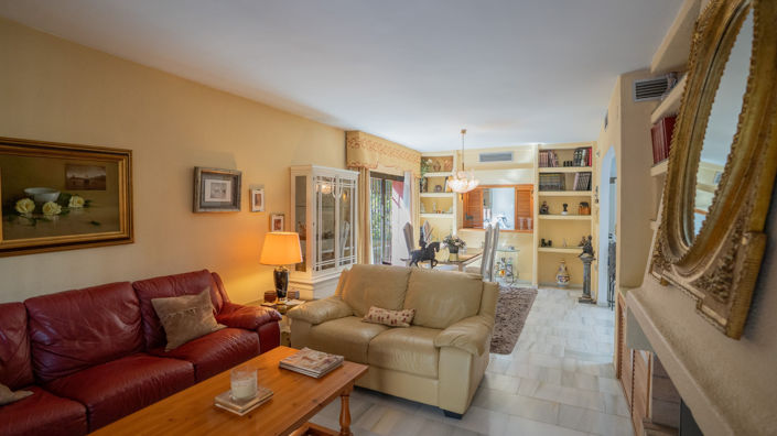 Image No.4-4 Bed Villa for sale