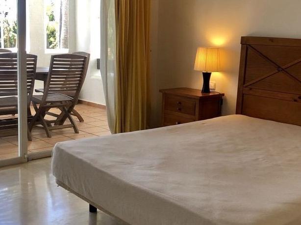 Image No.21-3 Bed Apartment for sale