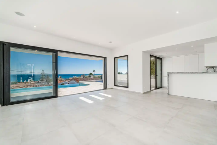 Image No.14-5 Bed Villa for sale