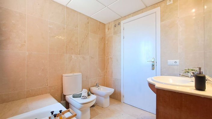 Image No.10-2 Bed Apartment for sale