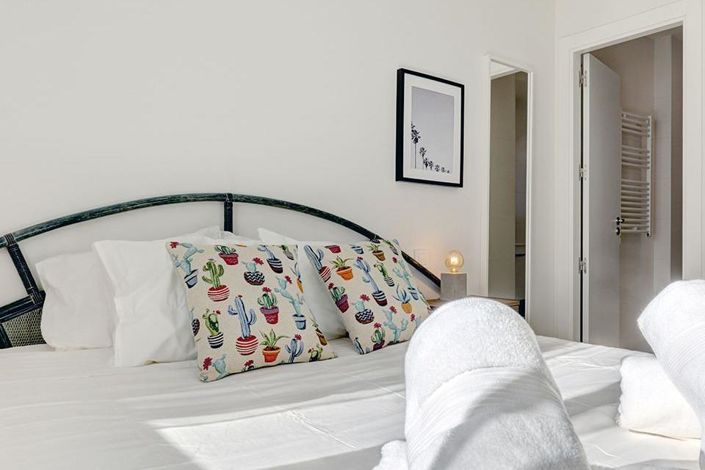 Image No.27-3 Bed Apartment for sale