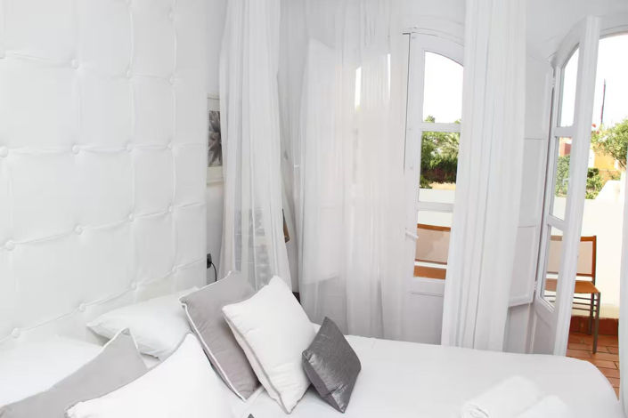 Image No.8-5 Bed Villa for sale