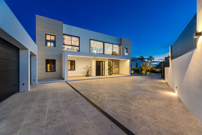 Image No.42-6 Bed Villa for sale