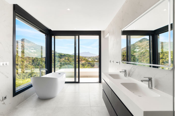 Image No.31-5 Bed Villa for sale