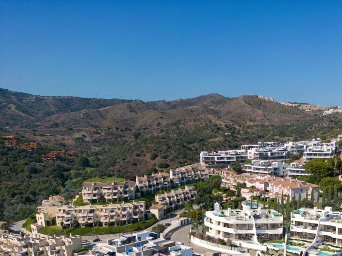 Image No.14-3 Bed Apartment for sale