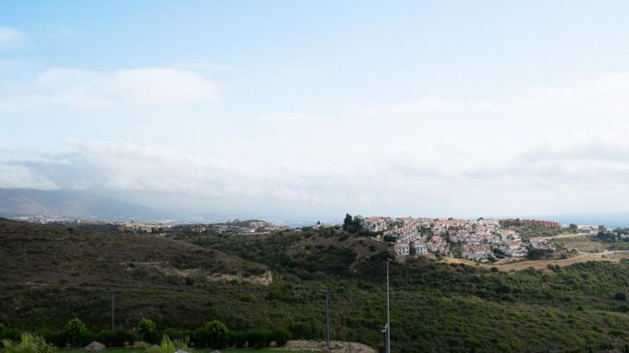 Image No.27-3 Bed Apartment for sale