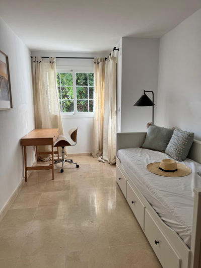 Image No.8-3 Bed Apartment for sale