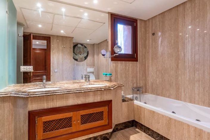 Image No.19-3 Bed Apartment for sale