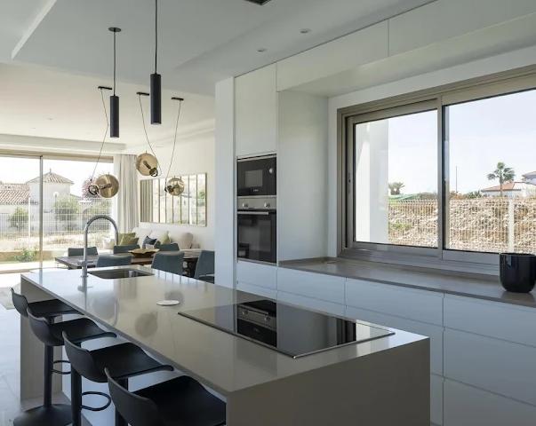 Image No.28-4 Bed Villa for sale