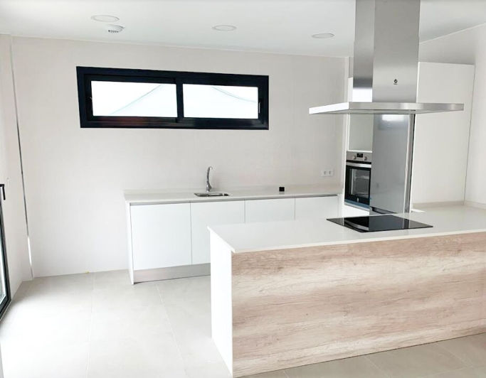 Image No.4-4 Bed Villa for sale