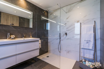 b98le8d7m9k3degpefzhs0lif8u4xzvzhwxtmggyekxx9