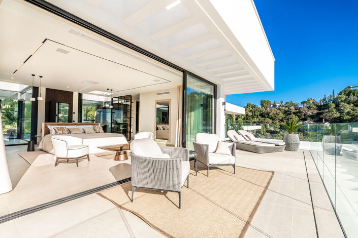 Image No.10-6 Bed Villa for sale