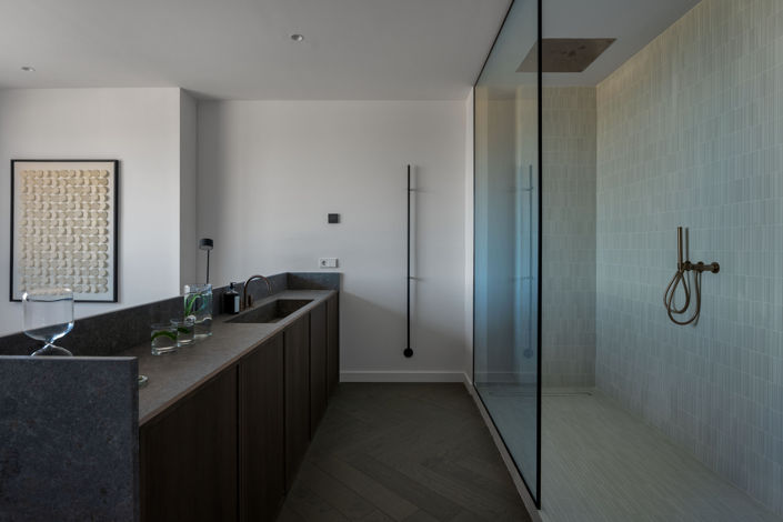 Image No.16-4 Bed Property for sale