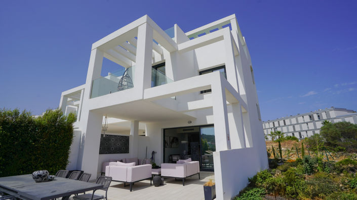 Image No.3-3 Bed Villa for sale