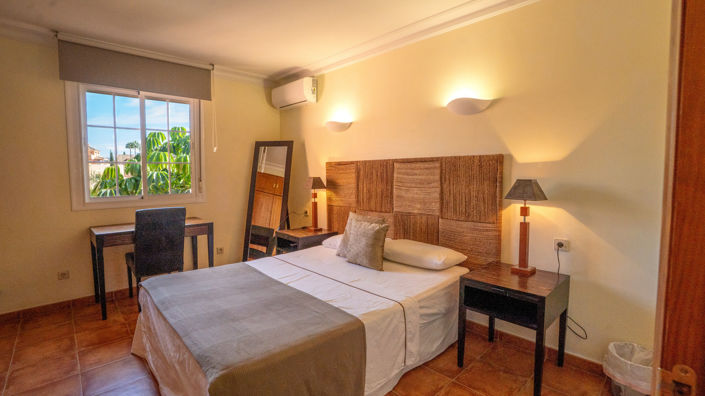 Image No.12-4 Bed Villa for sale