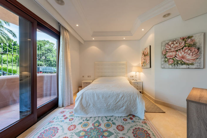 Image No.9-3 Bed Apartment for sale