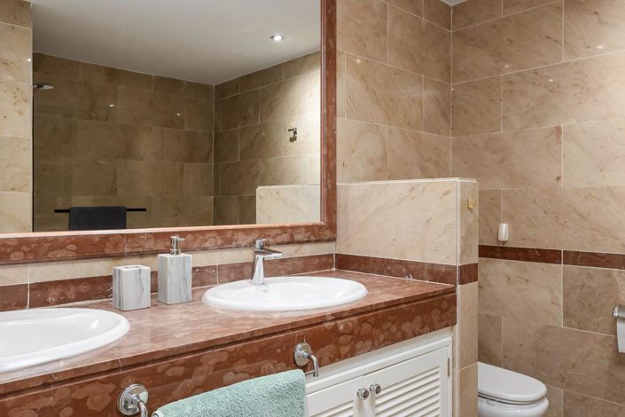 Image No.28-3 Bed Apartment for sale