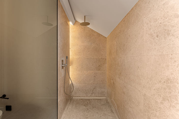 Image No.21-3 Bed Apartment for sale