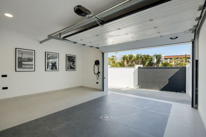 Image No.40-5 Bed Villa for sale