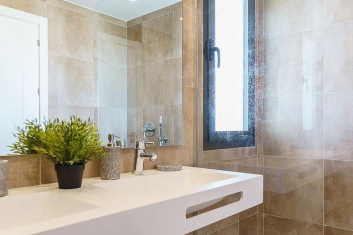 Image No.19-2 Bed Apartment for sale