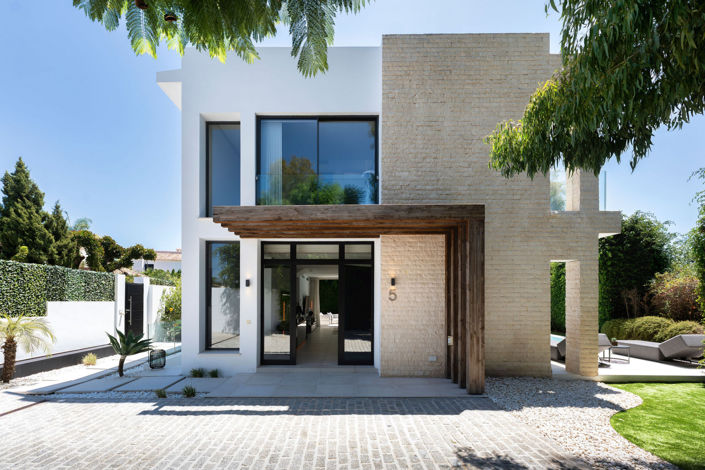 Image No.9-4 Bed Villa for sale