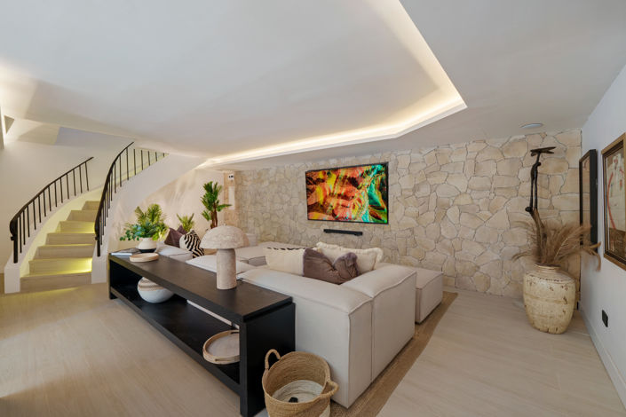 Image No.41-6 Bed Villa for sale