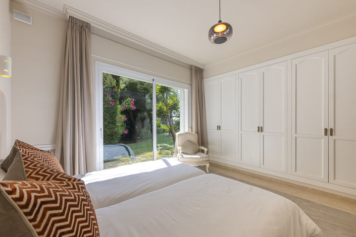 Image No.42-5 Bed Villa for sale