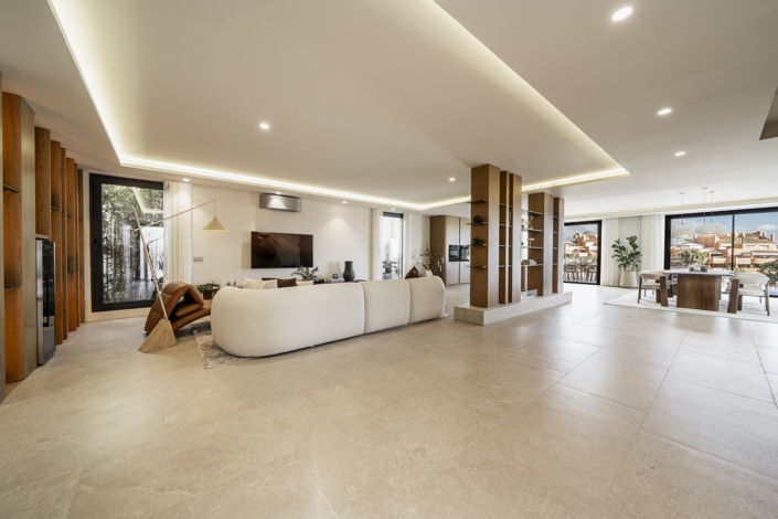 Image No.17-5 Bed Villa for sale