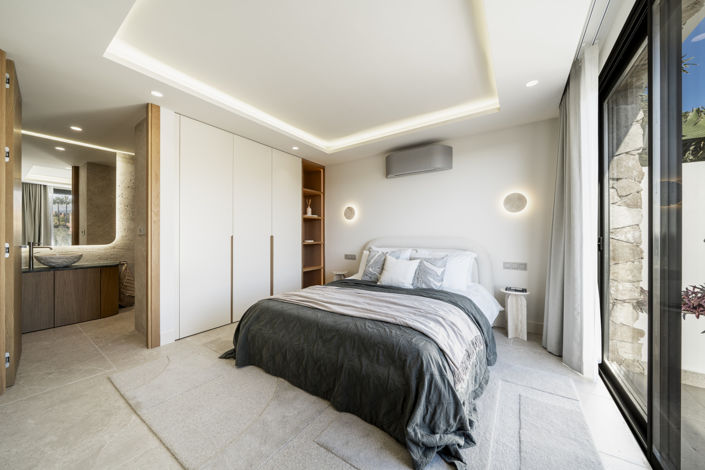 Image No.6-5 Bed Villa for sale