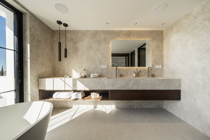 Image No.29-5 Bed Villa for sale