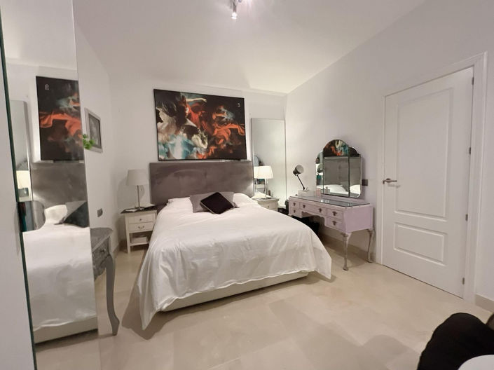 Image No.17-2 Bed Apartment for sale