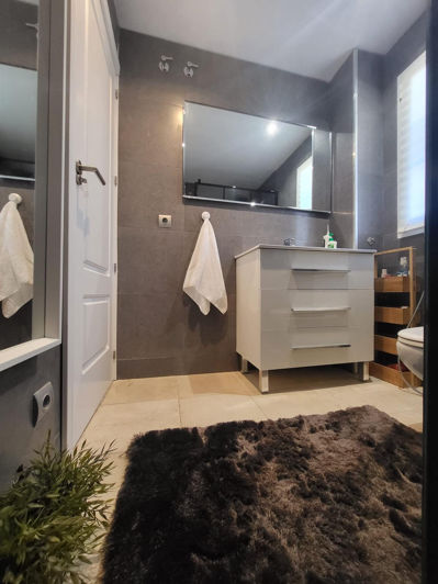 Image No.22-2 Bed Apartment for sale