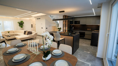 b98le8d7m9k3degpefzhs0lif8u4xzvzhwxtmggyekxx9