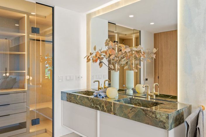 Image No.23-3 Bed Apartment for sale