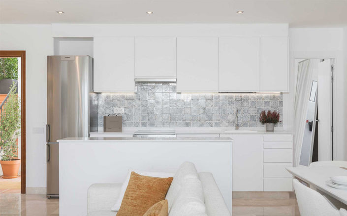 Image No.12-3 Bed Apartment for sale