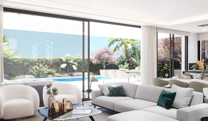 Image No.19-4 Bed Villa for sale