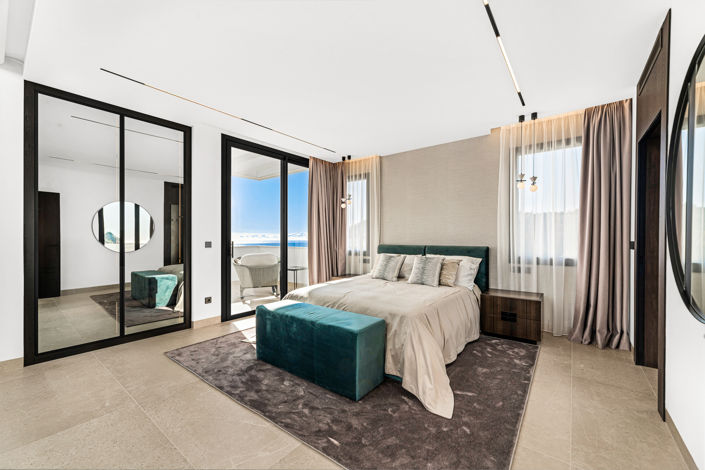 Image No.20-6 Bed Villa for sale