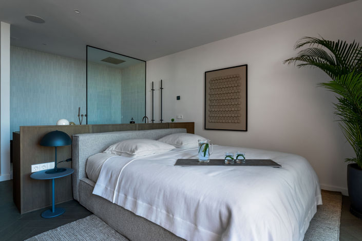 Image No.13-4 Bed Property for sale