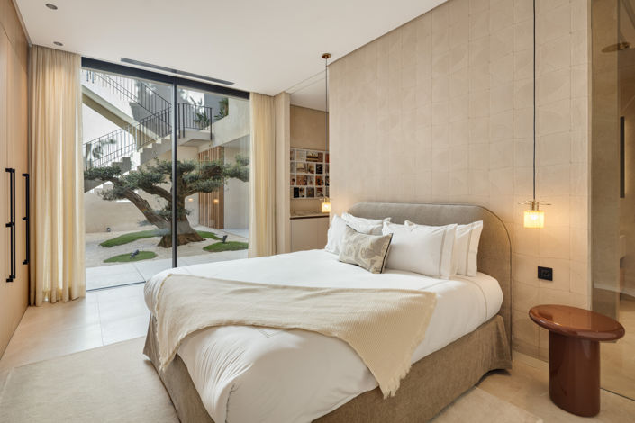 Image No.15-6 Bed Villa for sale