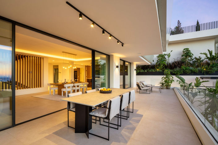 Image No.44-5 Bed Villa for sale