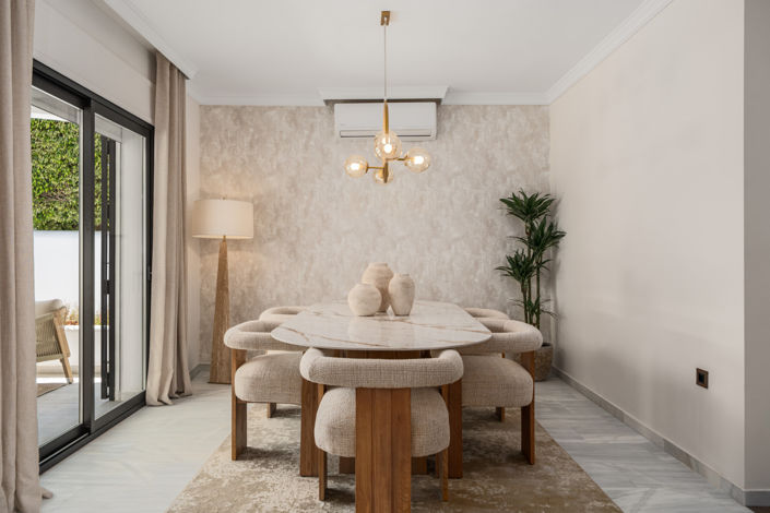 Image No.3-6 Bed Villa for sale